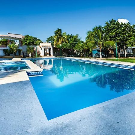 Capital O Oxtankah,Chetumal Bay Hotell Calderitas Exteriör bild