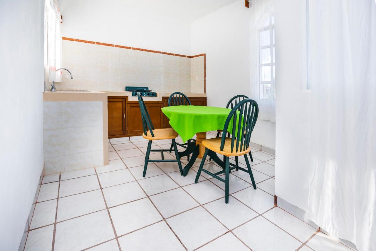 Capital O Oxtankah,Chetumal Bay Hotell Calderitas Exteriör bild